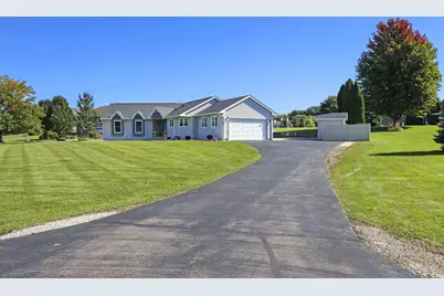 N7066  Lakeshore Ave, Sugar Creek, WI 53121 - Photo 38