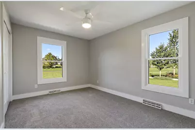 N7066  Lakeshore Ave, Sugar Creek, WI 53121 - Photo 16