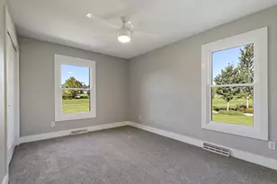 N7066 Lakeshore Ave, Sugar Creek, WI 53121 - Photo 16