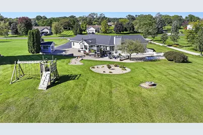 N7066  Lakeshore Ave, Sugar Creek, WI 53121 - Photo 44