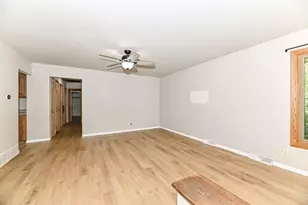 2403 S 94th St, West Allis, WI 53227 - Photo 6