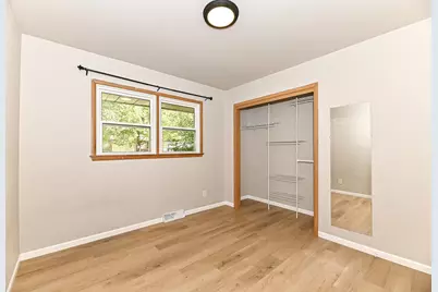 2403 S 94th St, West Allis, WI 53227 - Photo 26