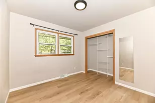 2403 S 94th St, West Allis, WI 53227 - Photo 26