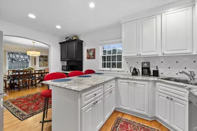 3916 N Ridgefield Cir, Shorewood, WI 53211 - Photo 16