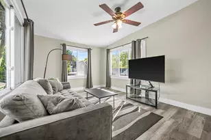 2572 S Howell Ave, Milwaukee, WI 53207 - Photo 6