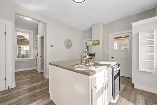 2572 S Howell Ave, Milwaukee, WI 53207 - Photo 10