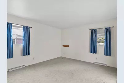 1036  Glenview Dr, Manitowoc, WI 54220 - Photo 12