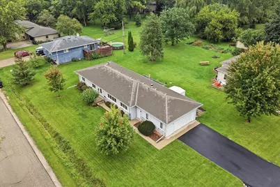 1014 N Meadow Dr, Silver Lake, WI 53170 - Photo 2