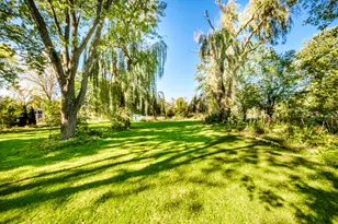 3285 Fiebrantz Dr, Brookfield, WI 53005 - Photo 6