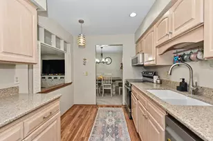 3732 W Cold Spring Rd, Greenfield, WI 53221 - Photo 12