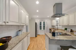 4821 W Elmdale Rd, Mequon, WI 53092 - Photo 6