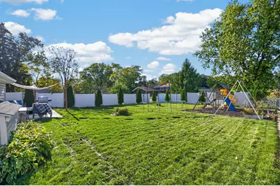 S89W22720  Milwaukee Ave, Big Bend, WI 53103 - Photo 32