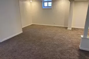 655 S Oak Park Ct, Milwaukee, WI 53214 - Photo 12