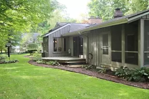 590 E Ravenswood Hills Cir, Brookfield, WI 53045 - Photo 4