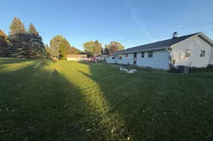1760 Western Ave, Jackson, WI 53037 - Photo 20