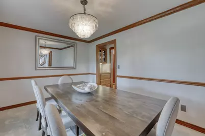 8424 S 68th St, Franklin, WI 53132 - Photo 16