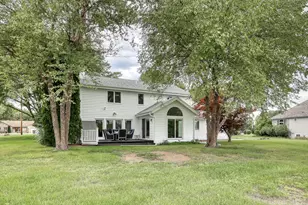 8424 S 68th St, Franklin, WI 53132 - Photo 40
