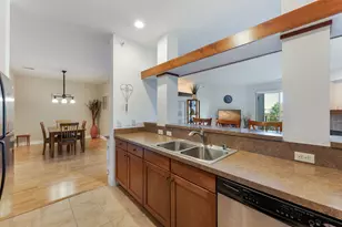 15295 W Library Ln, New Berlin, WI 53151 - Photo 8