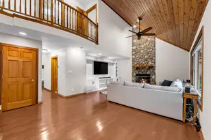 7111 Friisgard Vei, Racine, WI 53185 - Photo 8