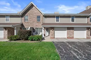 617 Westfield Way, Pewaukee, WI 53072 - Photo 1