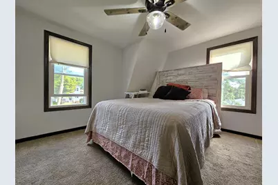 2357 S 80th St, West Allis, WI 53219 - Photo 32