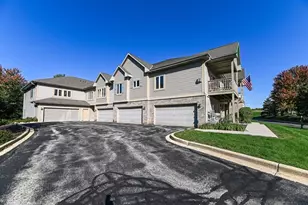 1610 Gabriel Dr, Waukesha, WI 53188 - Photo 2
