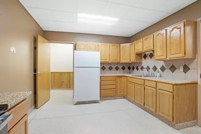 555  Braund St, Onalaska, WI 54650 - Photo 8
