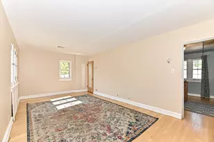 7926 Hillcrest Dr, Wauwatosa, WI 53213 - Photo 18