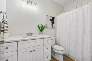 6777 S Prairie Wood Ln, Franklin, WI 53132 - Photo 26