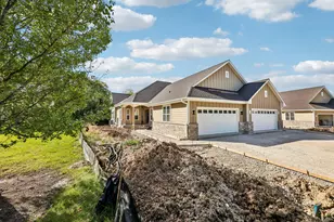 6777 S Prairie Wood Ln, Franklin, WI 53132 - Photo 42