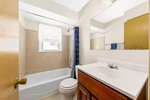 1631 S 94th Pl, West Allis, WI 53214 - Photo 16