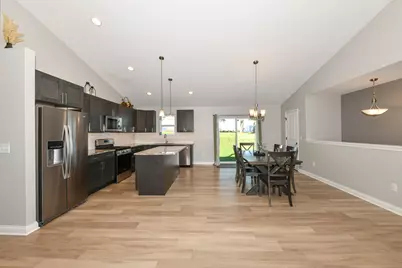 529  Arbor Ridge Dr, Delavan, WI 53115 - Photo 6