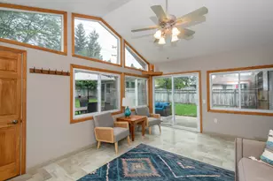 6185 S 38th St, Greenfield, WI 53221 - Photo 4