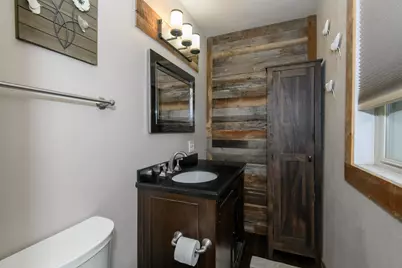 6185 S 38th St, Greenfield, WI 53221 - Photo 30