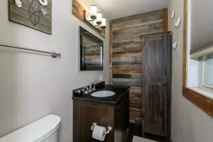 6185 S 38th St, Greenfield, WI 53221 - Photo 30