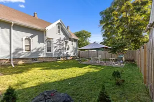 2401 W Grant St, Milwaukee, WI 53215 - Photo 24
