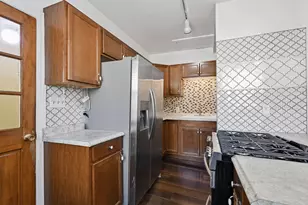 216 E Garfield Ave, Milwaukee, WI 53212 - Photo 12