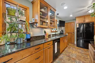 4329 S Lenox St, Milwaukee, WI 53207 - Photo 10