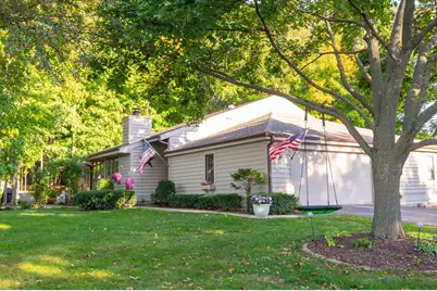W136N8124  River Park Dr, Menomonee Falls, WI 53051 - Photo 30