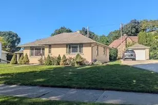 221 N Story Parkway, Milwaukee, WI 53208 - Photo 4