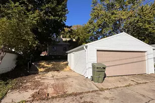 5868 N 71st St, Milwaukee, WI 53218 - Photo 16