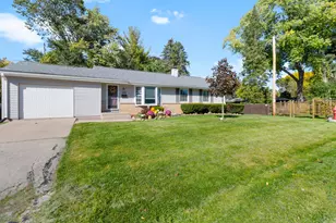 710 W Theresa Ct, Glendale, WI 53209 - Photo 4