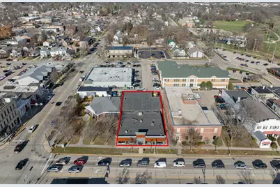 647 W Main St #300, Lake Geneva, WI 53147 - Photo 2