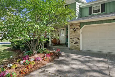 1001  Canterbury Ln, Waukesha, WI 53188 - Photo 58