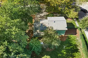 1001 Canterbury Ln, Waukesha, WI 53188 - Photo 50