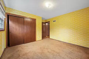 1001 Canterbury Ln, Waukesha, WI 53188 - Photo 30