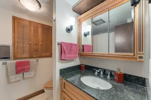 3105 S 23rd St, Milwaukee, WI 53215 - Photo 16