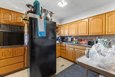 2063  Mount Pleasant St, Racine, WI 53404 - Photo 6