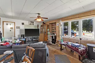 2063 Mt Pleasant St, Racine, WI 53404 - Photo 4