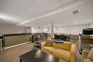 21400 Lancelot Dr, Brookfield, WI 53045 - Photo 30